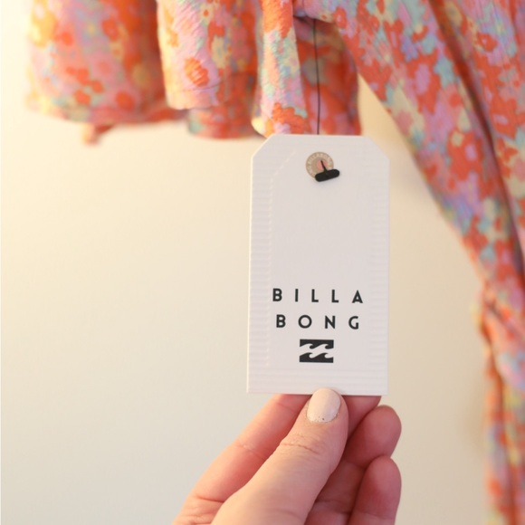 Billabong Floral Wrap Dress Multicolor V-Neck Flutter Short Sleeve Size M/10 NWT - Picture 6 of 9